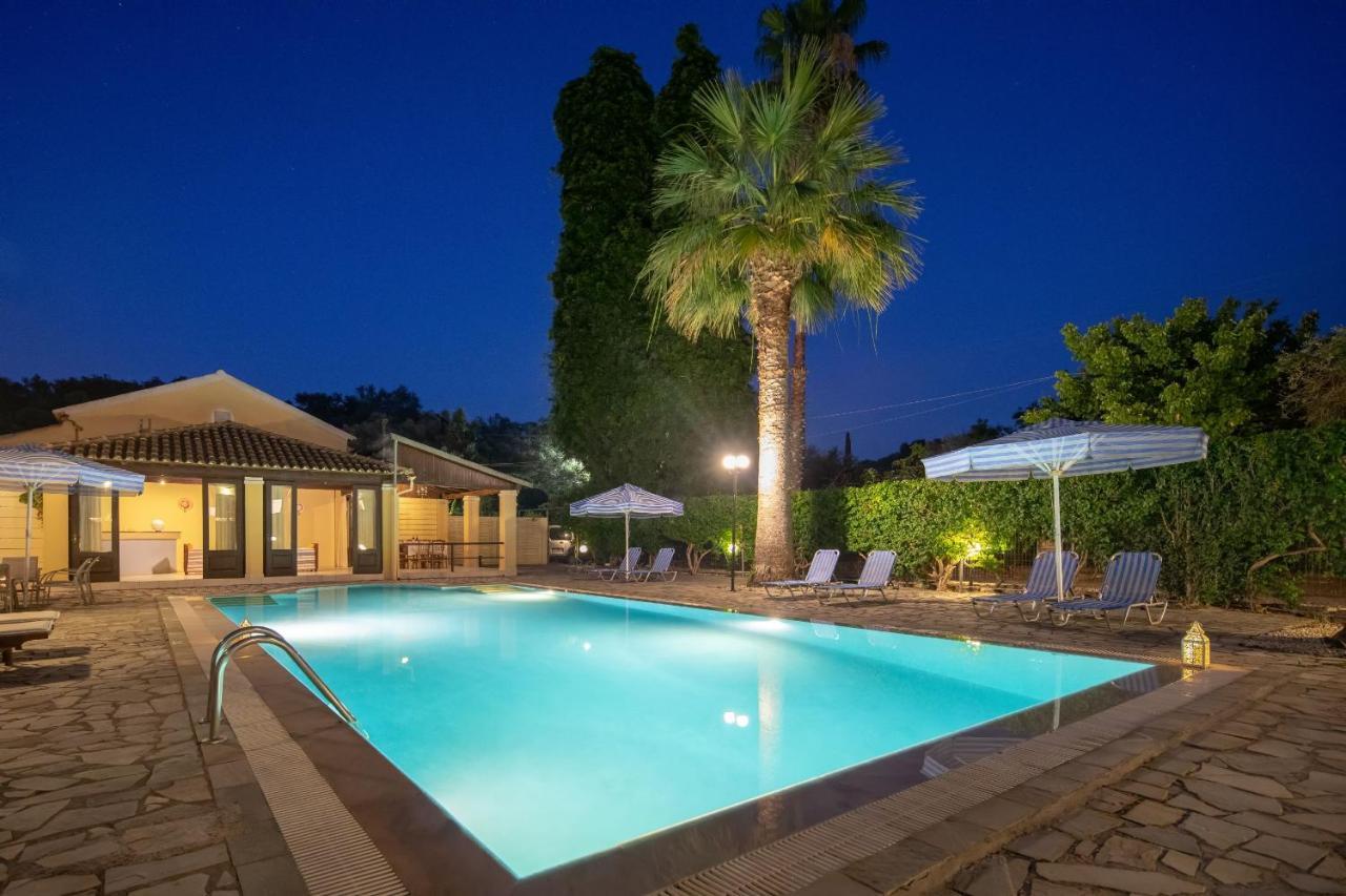 Villa Lianolia Peritheia Exterior photo
